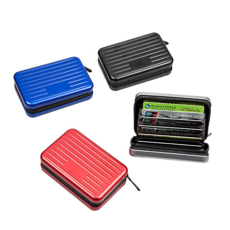 Firwat Wielt eng Zippered Aluminium Card Portemonnaie fir alldeeglech Sécherheet a Stil?